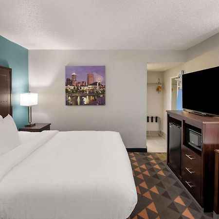 ชัวร์สเตย์ พลัส โฮเต็ล บาย เบสต์เวสเทิร์น อินเดียนาโพลิส นอร์ทอีสต์ Hotel แคสเซิลตัน ภายนอก รูปภาพ