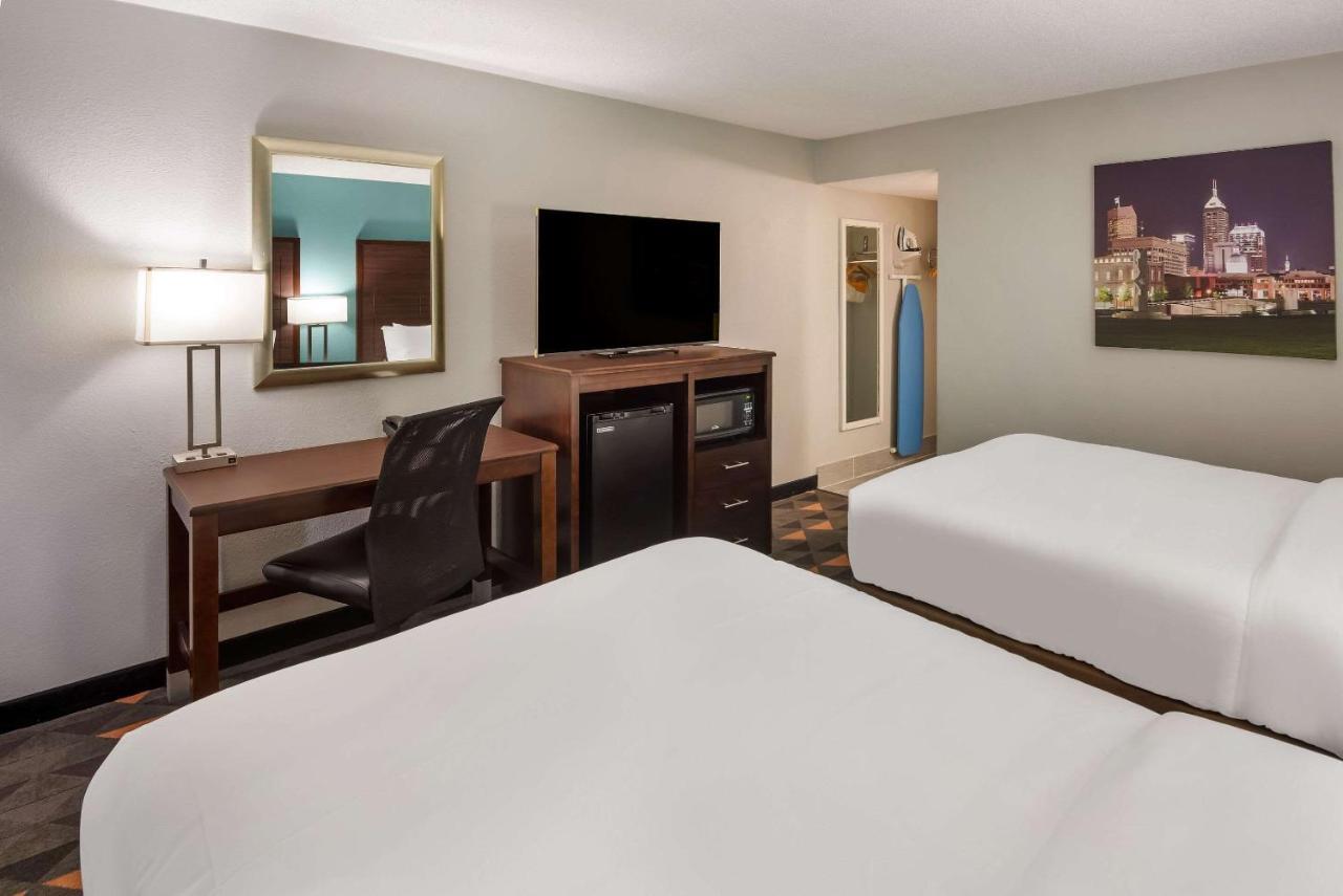 ชัวร์สเตย์ พลัส โฮเต็ล บาย เบสต์เวสเทิร์น อินเดียนาโพลิส นอร์ทอีสต์ Hotel แคสเซิลตัน ภายนอก รูปภาพ