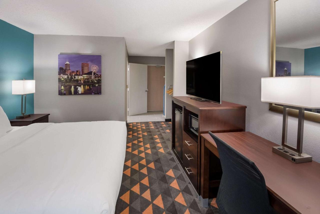 ชัวร์สเตย์ พลัส โฮเต็ล บาย เบสต์เวสเทิร์น อินเดียนาโพลิส นอร์ทอีสต์ Hotel แคสเซิลตัน ภายนอก รูปภาพ